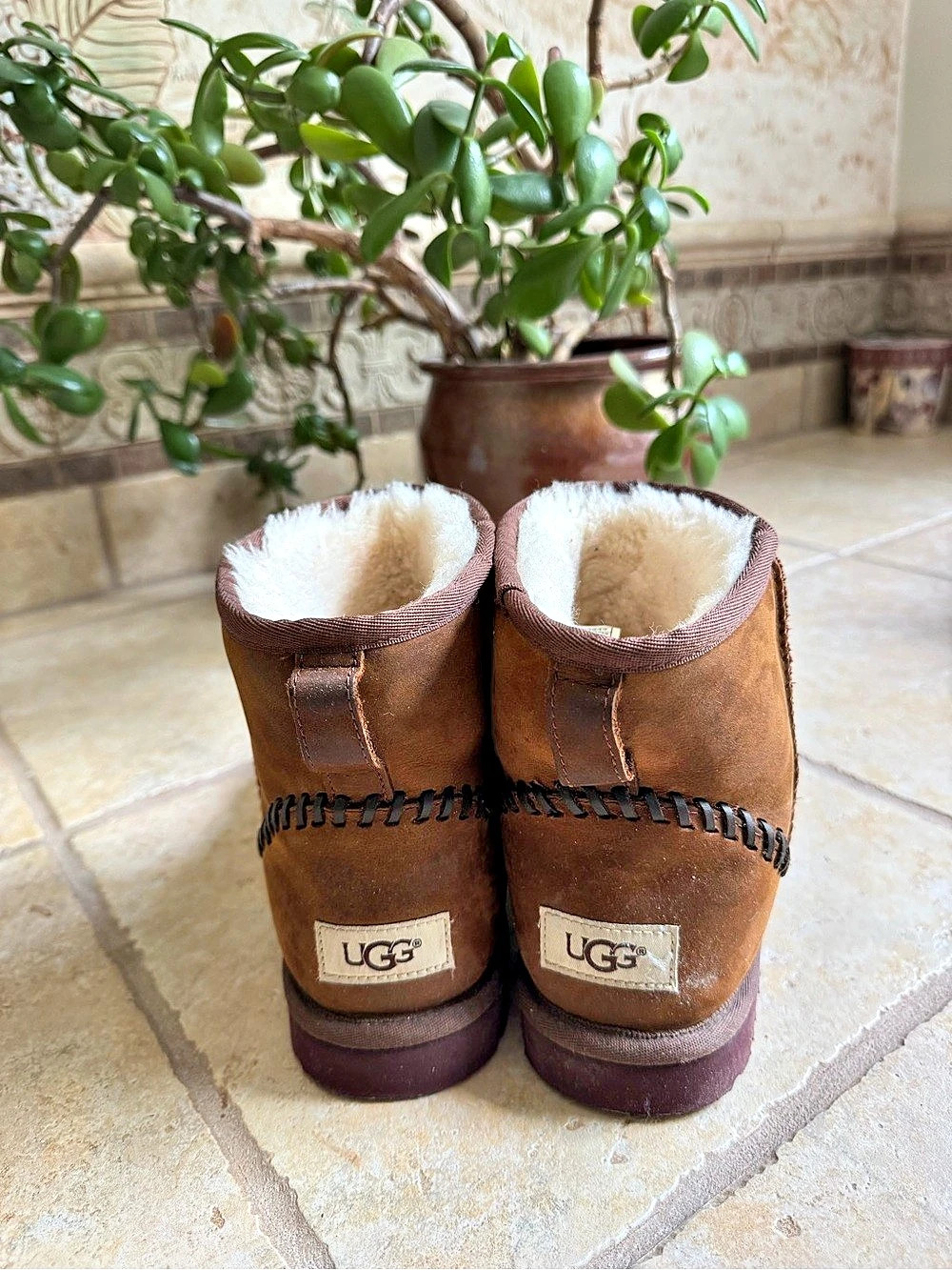 UGG Classic Short II Chestnut Brown Winter Boots